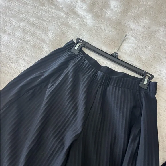 COS Plisse Wide Leg Pants - Picture 11 of 11